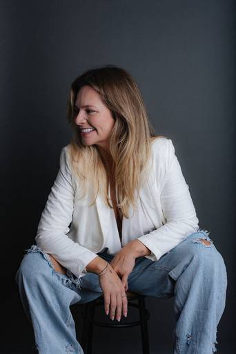 Pam Herrera 
Produtora Criativa