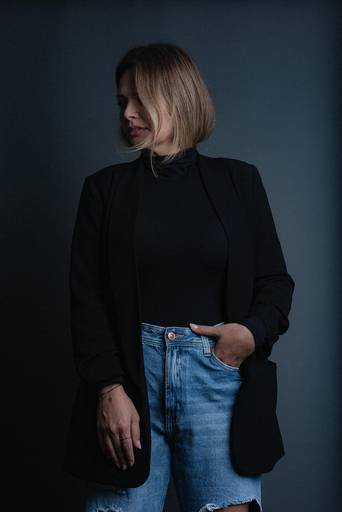 Pam Herrera 
Produtora Criativa