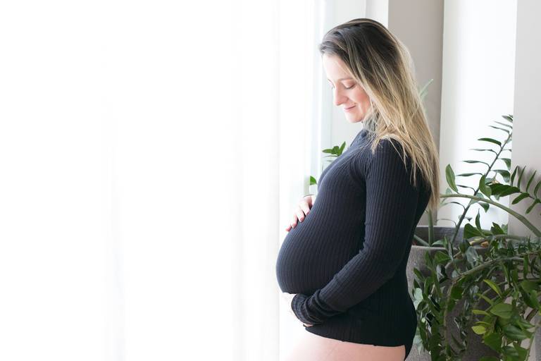 Fotografia de gestante lifestyle em SP