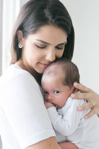 ensaio recém-nascido e mãe