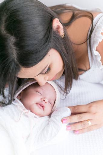 recém-nascido e mãe