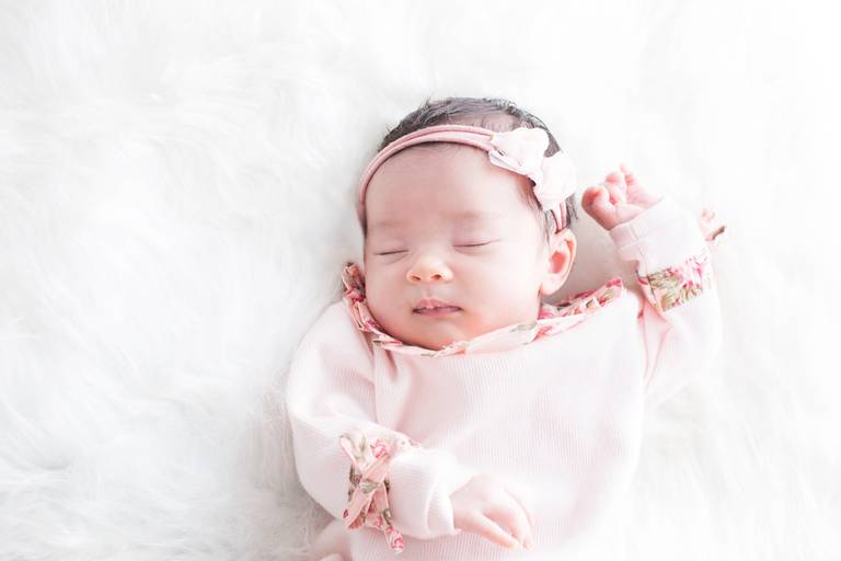 recém-nascido menina