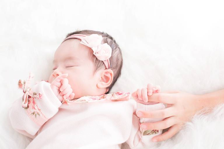 recém-nascido menina