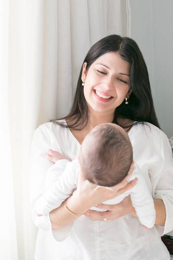 mamãe e recém-nascido