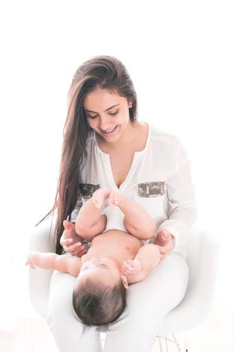 bebê com mãe