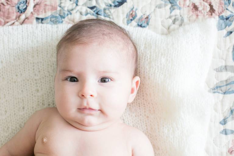 foto bebe três meses 
