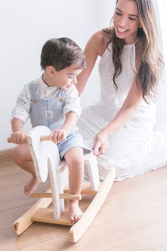  foto mãe e filho brincando