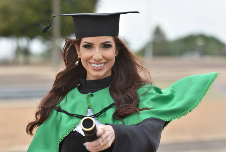 Fotos de formadas com Beca