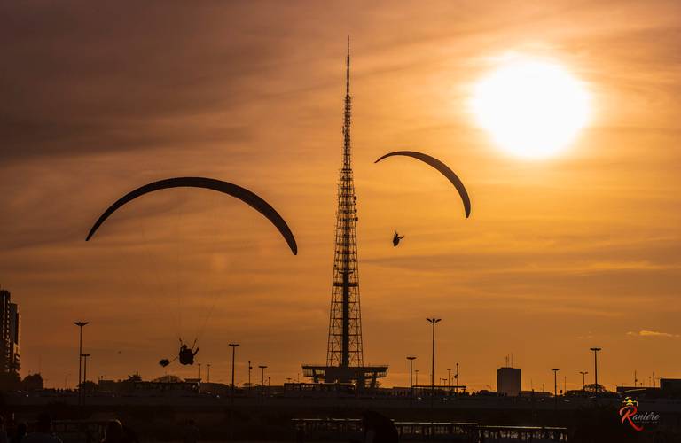 fotos de de parapente em brasilia