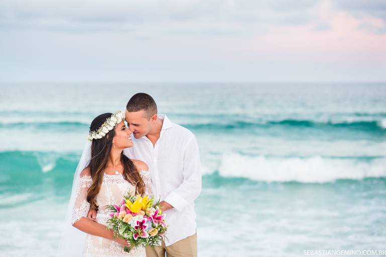 FOTOGRAFO DE CASAMENTO BUZIOS, COM FOTOS NA PRAIA 