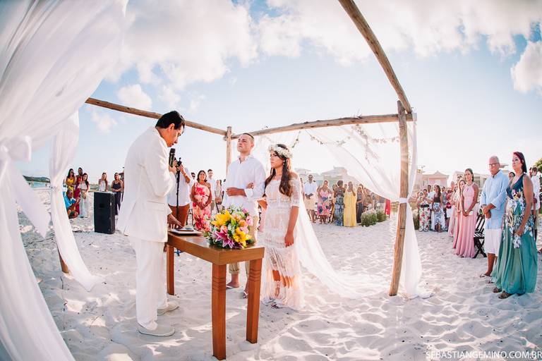 FOTOS DE CERIMONIA DE CASAMENTO NA PRAIA EM CABO FRIO
