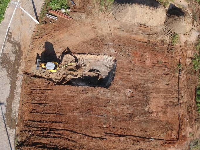 INÍCIO DA ESCAVAÇÃO DO SUBSOLO