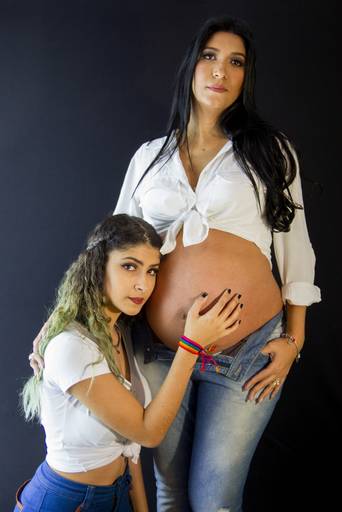 Ensaios de gestante com maquiagem inclusa  em BH 