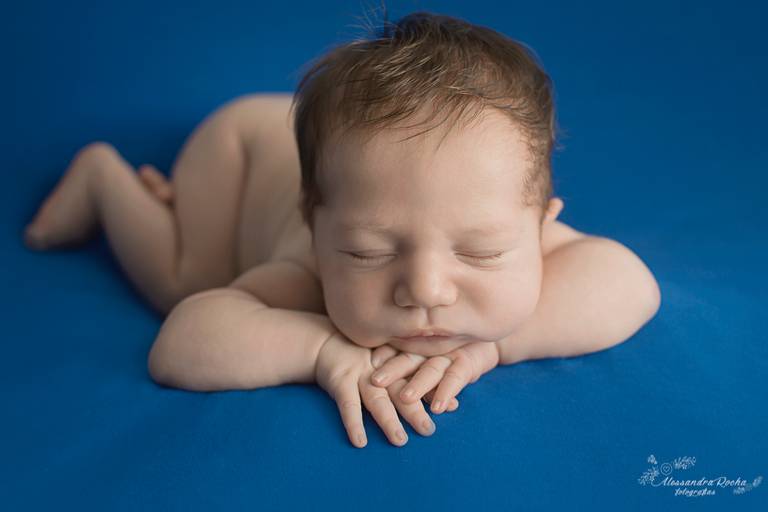 estúdio nos primeiros dias de nascimento do Bruno. Nosso estúdio é especializado em ensaios de recém nascido. Esses momentos devem ser registrados com muito amor e carinho e segurança sempre. 