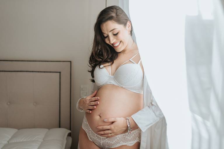 Ensaio gestante em casa