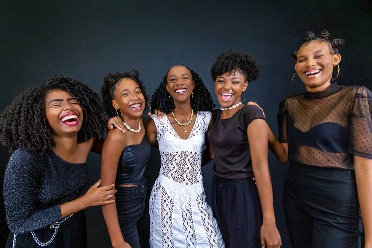 Meninas do Pretas tem Dendê