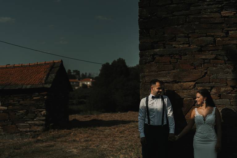 Love the dress (Trash the dress) em Quintandona, sessão pós casamento