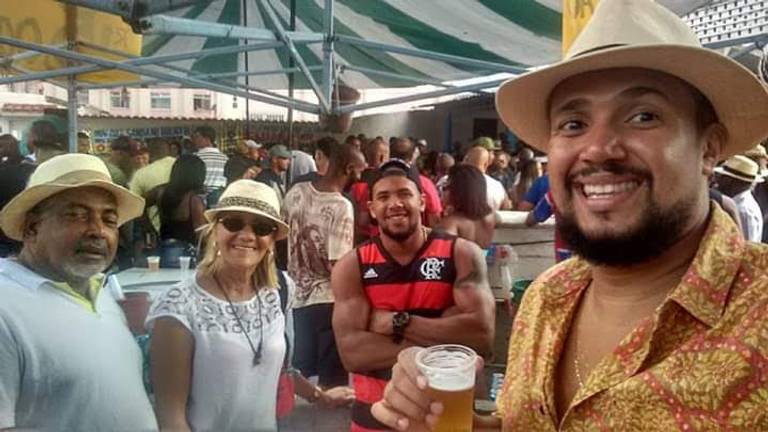 Neuza, esposo e filhos