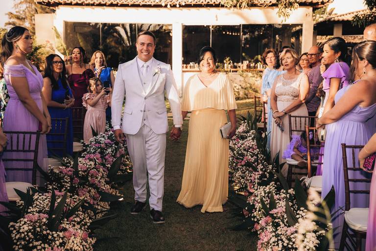 A felicidade da mãe que não perdeu o filho, ganhou uma filha! 