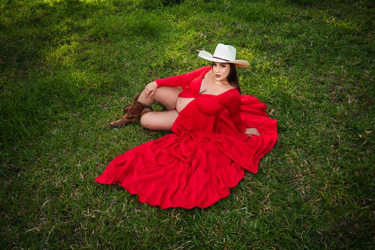 fotografo - debutante - 15 anos - arapongas - maua da serra - paraná -sonho de menina fotografo em maua da serra e vale do ivai - apucarana - marilandia do sul - faxinal - casamento - ensaio feminino - aniversário - festa infantil - aniversario - gestante