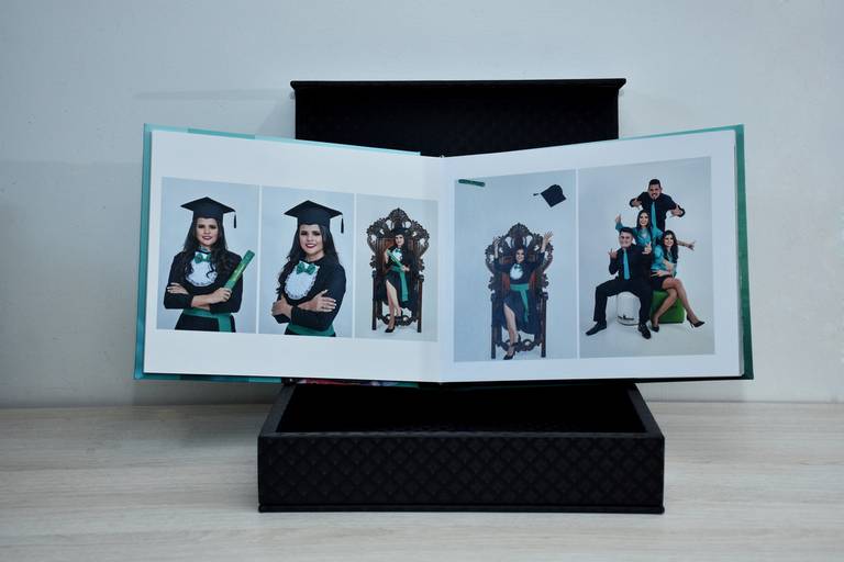 Álbum Laminado 20x25 (com 100 fotos)