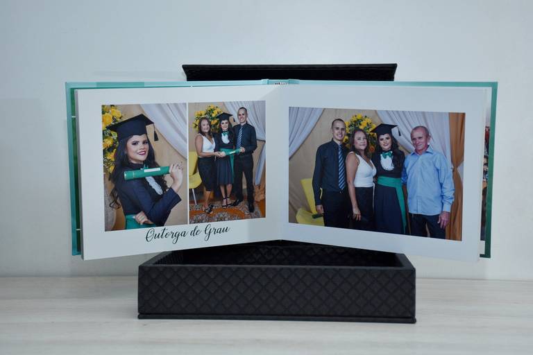 Álbum Laminado 20x25 (com 100 fotos)