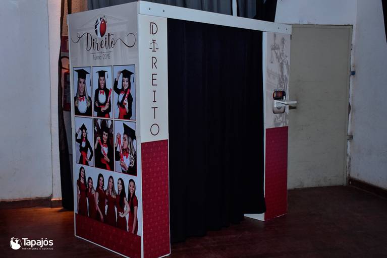 Cabine fotográfica com fotos personalizadas