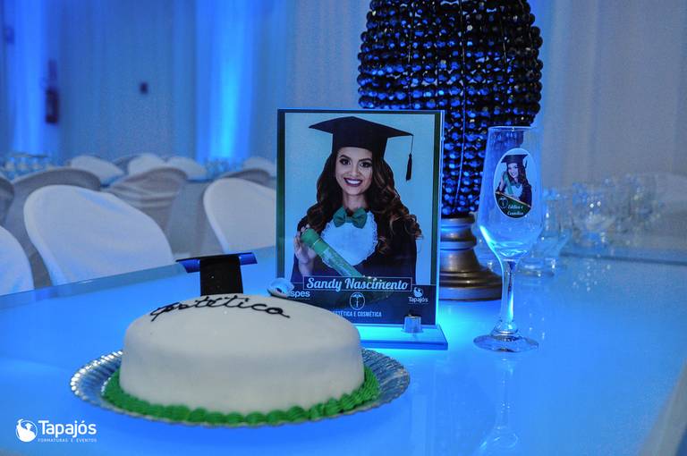 Porta-retrato 15x21 e taça de vidro personalizada