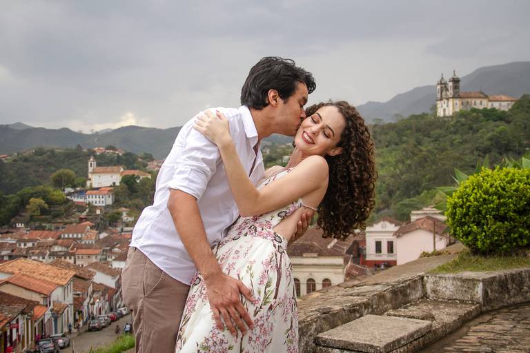 Pré-Wedding de Bruna e Douglas realizado no centro Histórico de  Ouro Preto, minas gerais, museu da inconfidência, escola de minas