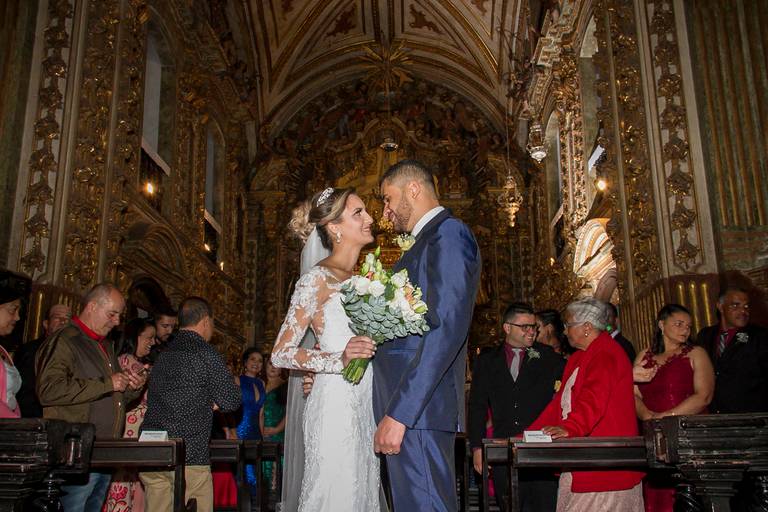 noivos Talitha e Luis Fernando, Basílica do Pilarem Ouro Preto minas gerais