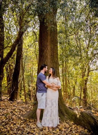 Pré wedding do casamento de Mélani e Pedro realizado em um parque em belo horizonte minas gerais
