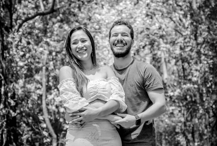 Pré wedding do casamento de Mélani e Pedro realizado em um parque em belo horizonte minas gerais