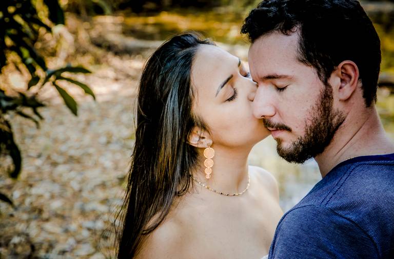 Pré wedding do casamento de Mélani e Pedro realizado em um parque em belo horizonte minas gerais