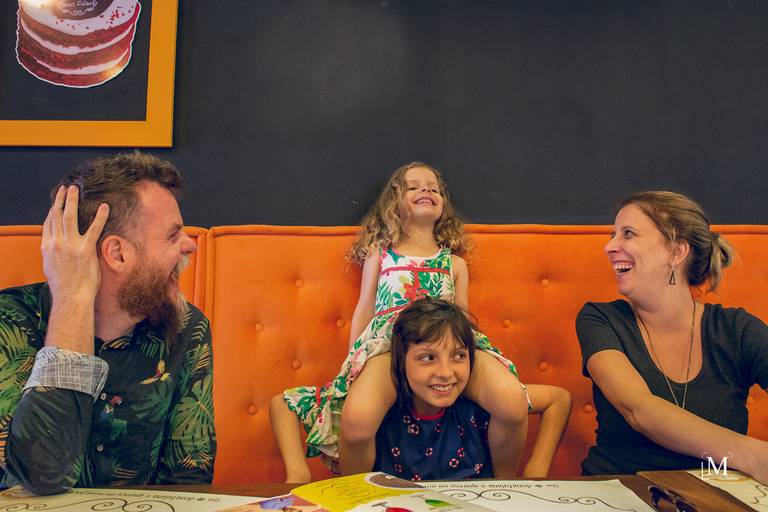 papai é pop família piangers na cafeteria