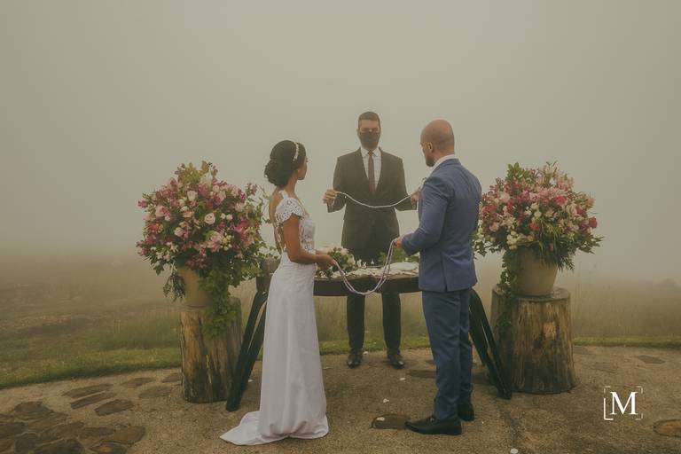 Cerimonia Elopement nas Nuvens Rio do Rastro Eco Resort InComum Eventos