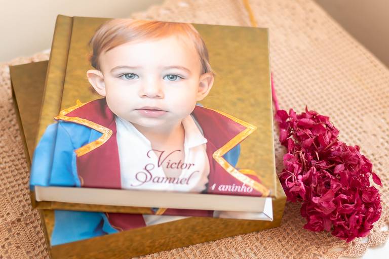 álbum tamanho 20x20cm