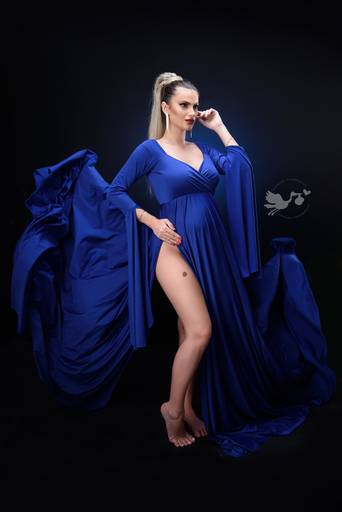 Fotografia de gestante em Cuiabá, com figurino próprio. Fotos em estúdio e externo.