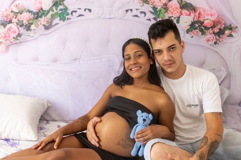 foto gravida na cama com papai
