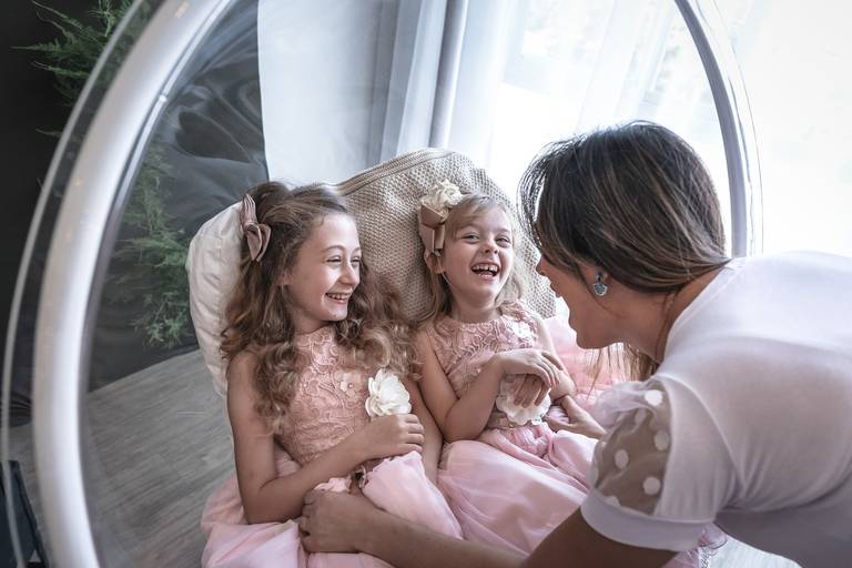 Ana Caro, Yasmim e Sarah