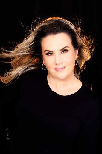 Retrato de Cristiane Libardi by Morgana Festugato