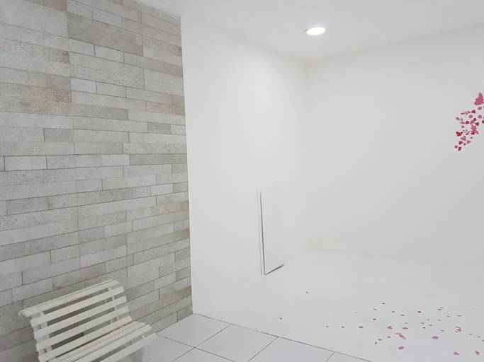 Reforma Comercial
Construção de cobertura, instalação de forro tabicado, instalação elétrica, iluminação, instalação de revestimento e pintura.
B.Penha São Paulo SP