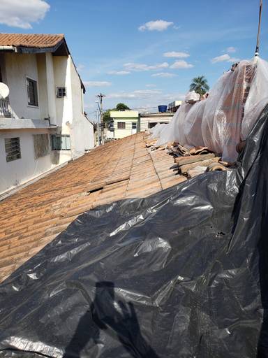 Readequação do telhados em casa geminada, individualização do telhado.
Guarulhos SP
