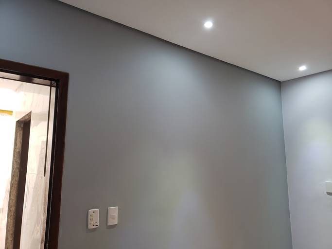 Pintura residencial
Instalação de forro tabicado com iluminação apropriada.