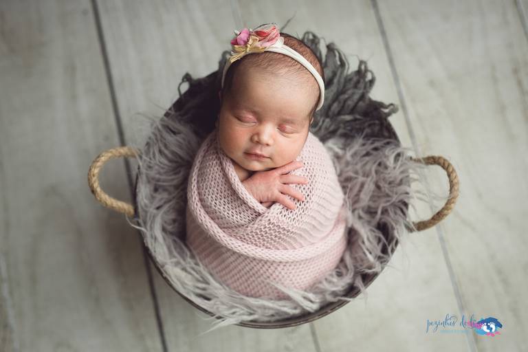 recem nascido baldeprops baby bonnet