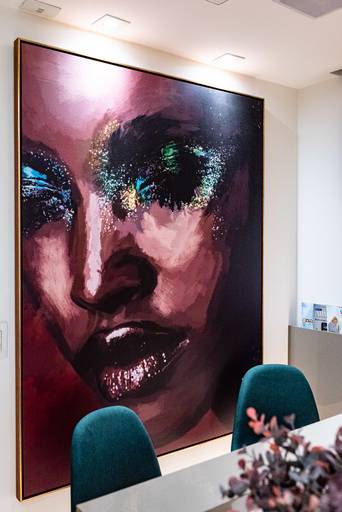 Fotografia RJ - Ensaio fotográfico institucional e corporativo. Retratos da Dra Bárbara Ciraudo e do seu consultório de dermatologia na Barra da Tijuca - RJ. Fotografia profissional para sites e Instagram.  Fotos de Jaque Salles fotografia.