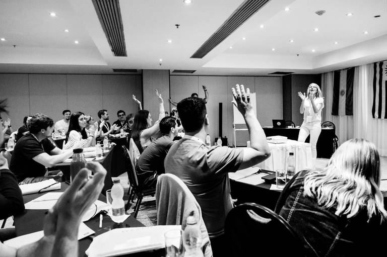 Fotografia de evento corporativo Wezen no Rio de Janeiro. Congresso no Hotel Windsor da Barra da Tijuca. Fotos corporativas de Jaque Salles Fotografia.