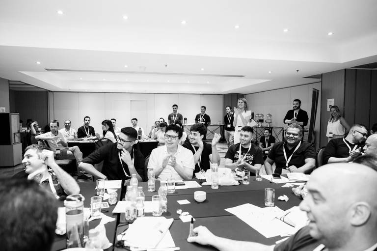 Fotografia de evento corporativo Wezen no Rio de Janeiro. Congresso no Hotel Windsor da Barra da Tijuca. Fotos corporativas de Jaque Salles Fotografia.