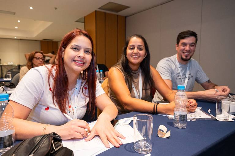 Fotografia de evento corporativo Wezen no Rio de Janeiro. Congresso no Hotel Windsor da Barra da Tijuca. Fotos corporativas de Jaque Salles Fotografia.