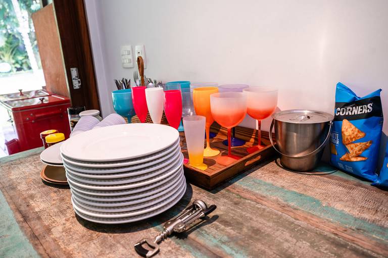 Fotografia de imóveis Airbnb Casa 10. Casa para temporada na Praia da Joatinga, Barra da Tijuca RJ. Imagens da fotógrafa Jaque Salles.