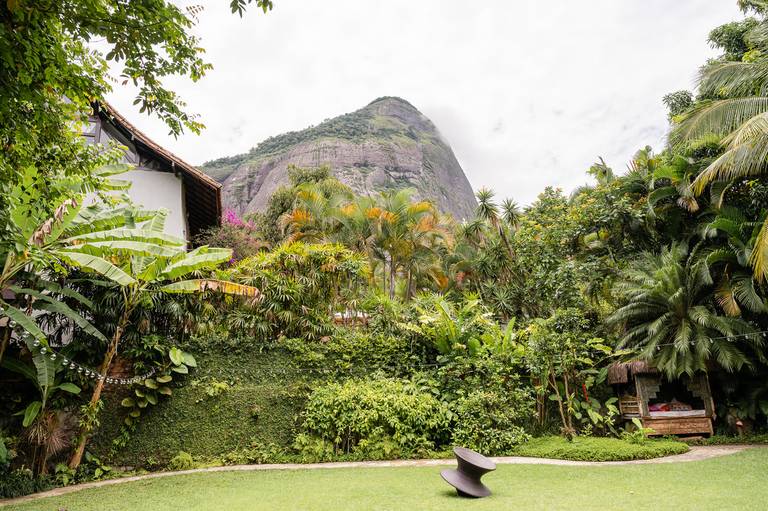 Fotografia de imóveis Airbnb Casa 10. Casa para temporada na Praia da Joatinga, Barra da Tijuca RJ. Imagens da fotógrafa Jaque Salles.